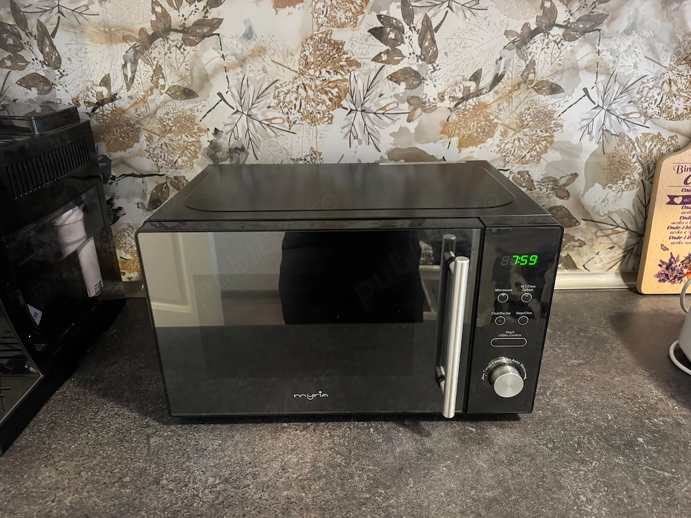 Cuptor cu microunde MYRIA MY4056BK, LCD, 700W, negru