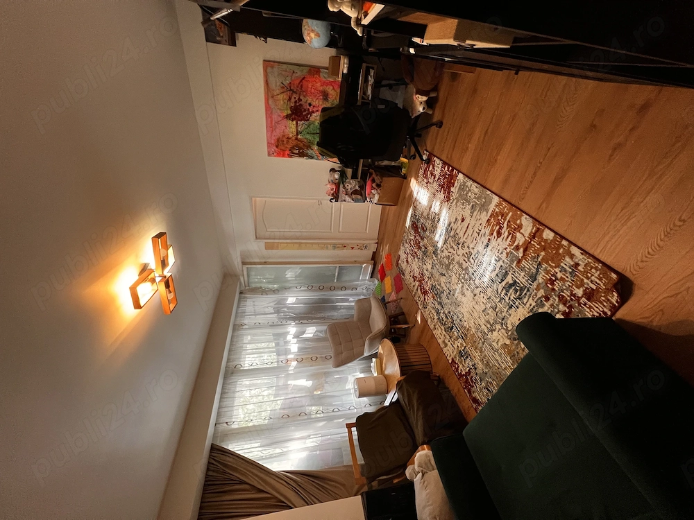 Apartament 2 camere ,semidecomandat ,centrala proprie noua,Eroii revolutiei metrou la 100m.