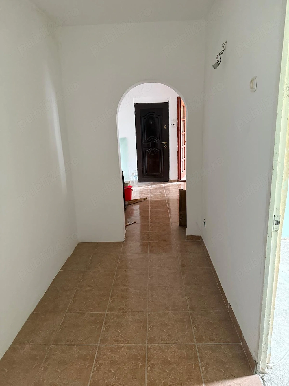 Apartament de vanzare,Turnu Magurele Teleorman,3 camere decomandat ultracentral zona 1Mai negocial