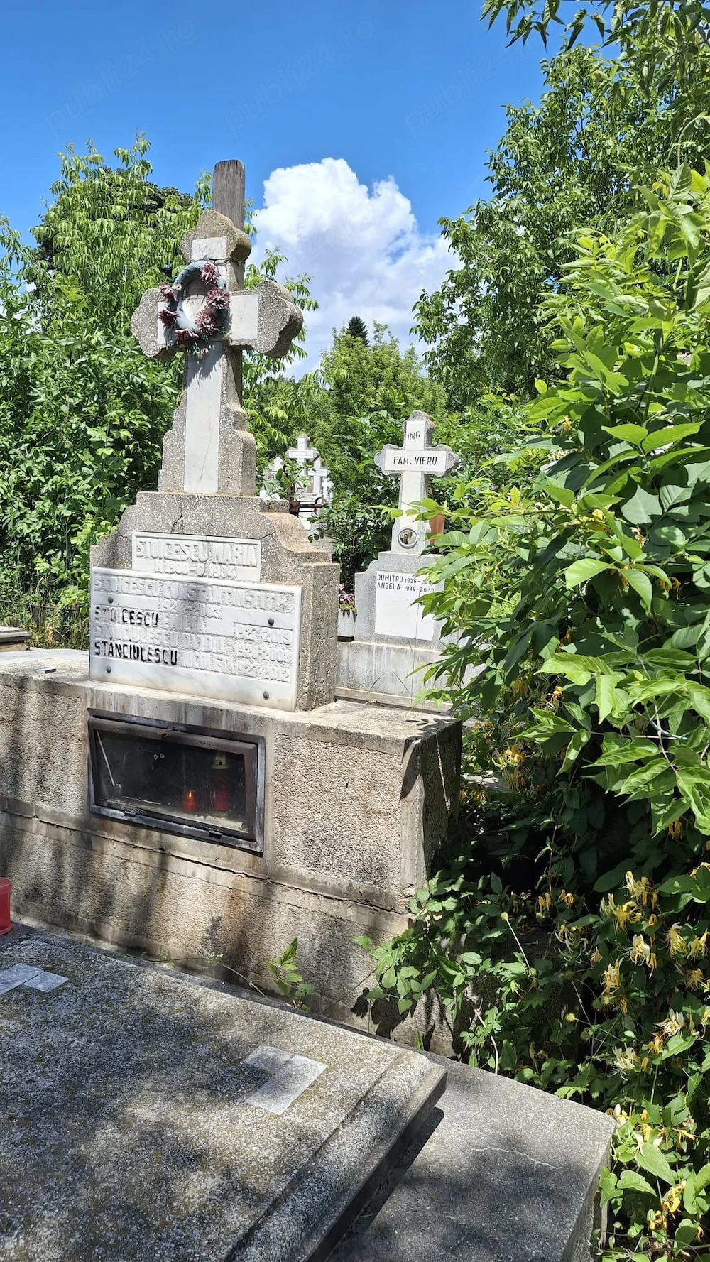Loc de veci cimitir Damaroaia