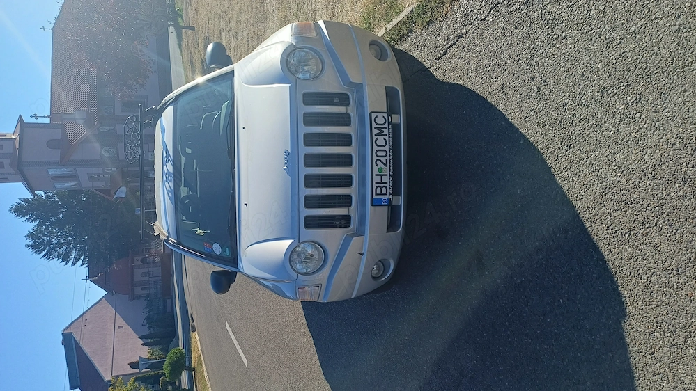 Vând Geep Compass 