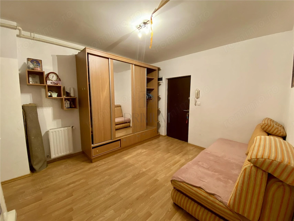 Aradului, 2 Camere De Inchiriat, Centrala Proprie, Lift