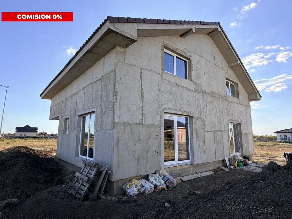 Duplex cu 3 camere | interior la rosu | 86.7 mp utili | Mosnita Veche