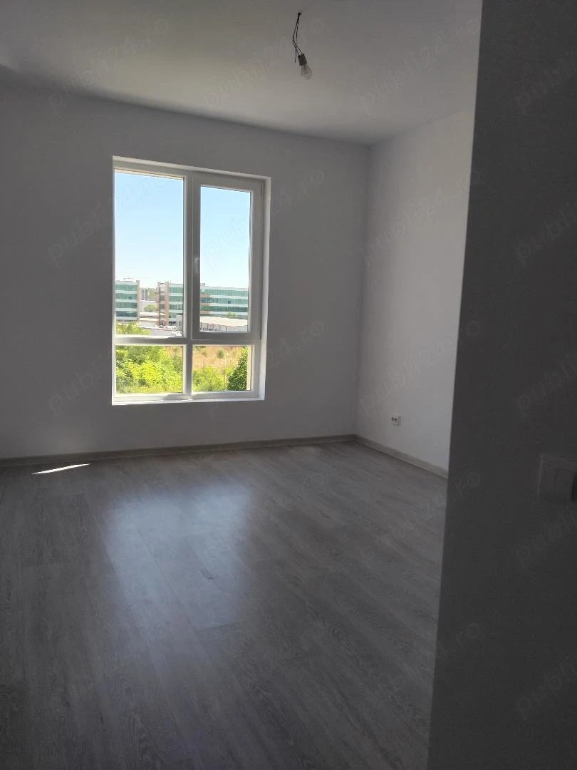 Inchiriez apartament cu 2 camere