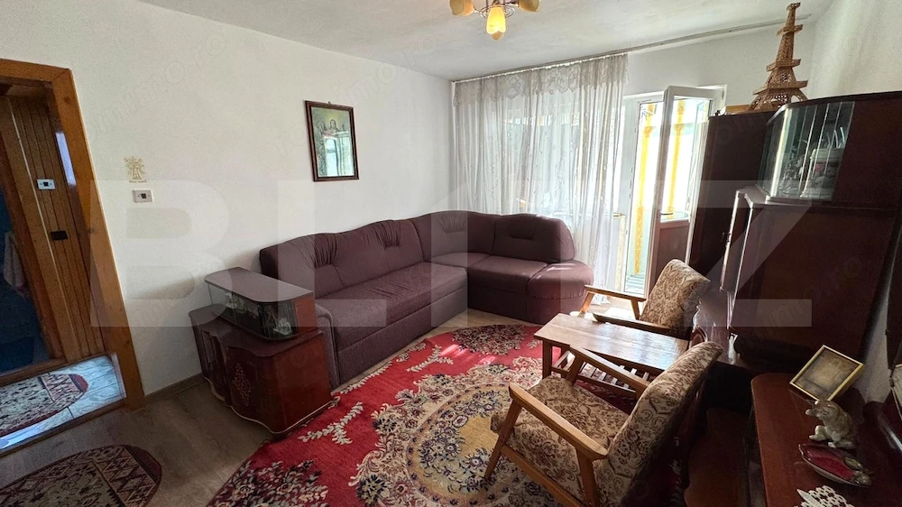 Vand apartament cu doua camere, pe Strada Colibitei, bloc reabilitat