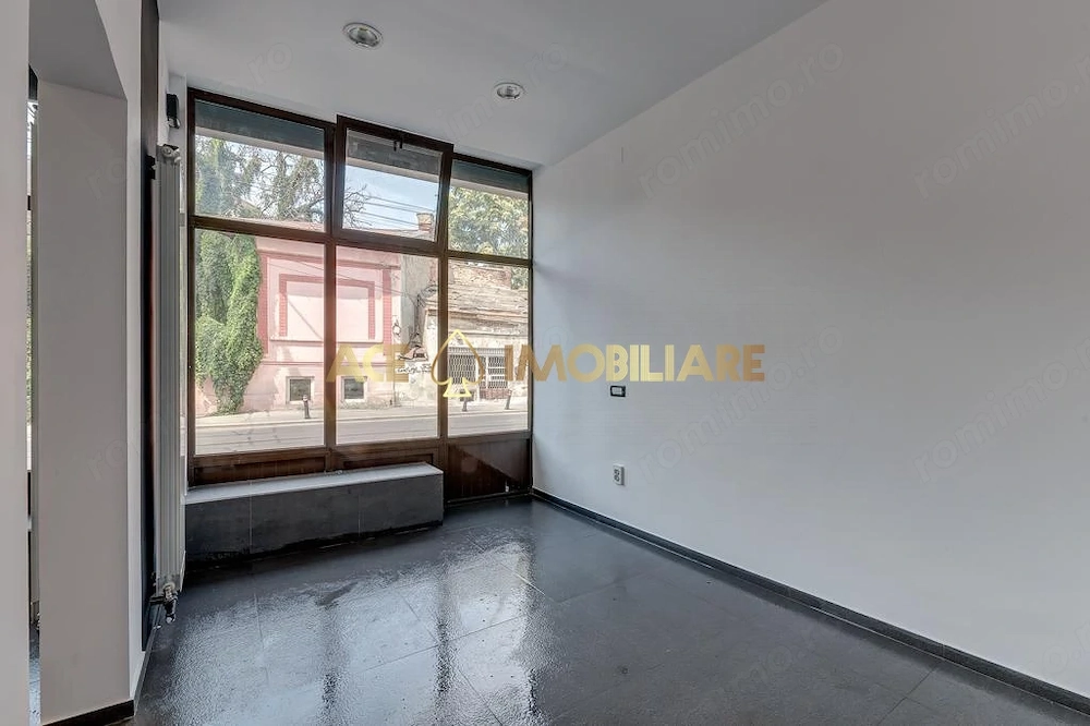 Spatiu comercial | Lizeanu | 2 Vitrine | Centrala