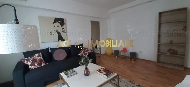 2 Camere de inchiriat | Ultracentral | Metrou 