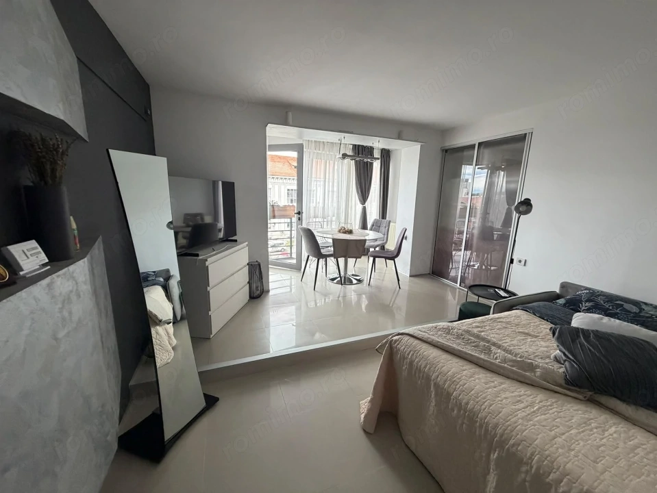 Studio Centru, etaj 3, modern