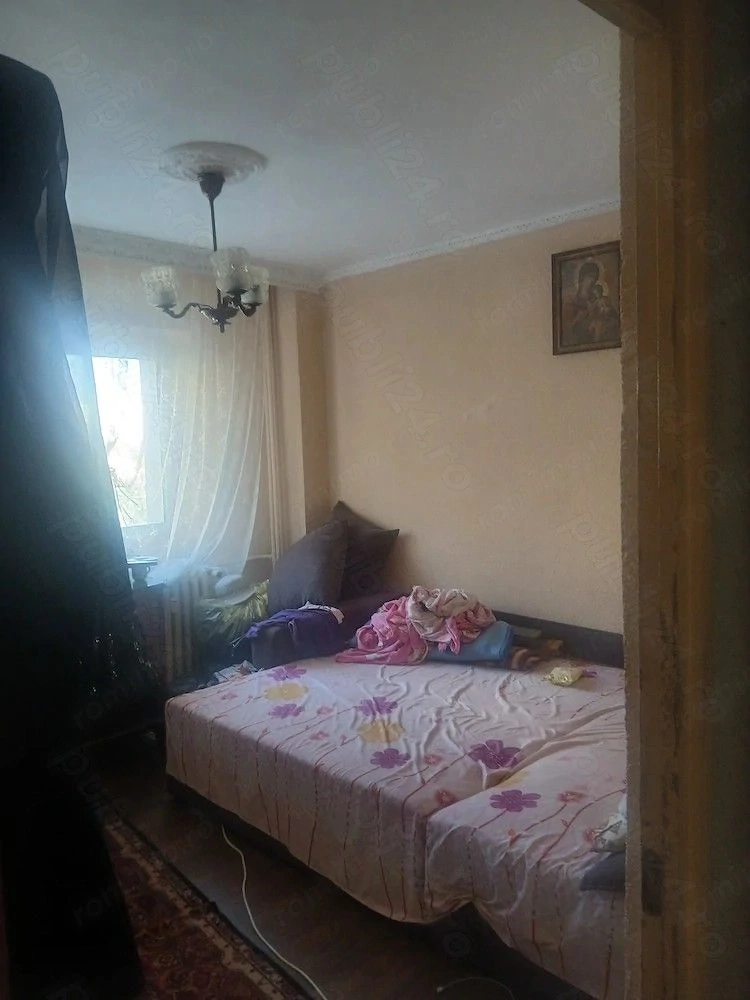 Vanzare Apartament 2 camere confort 1, 55 mp, balcon termopan, bloc 1983 -Rahova