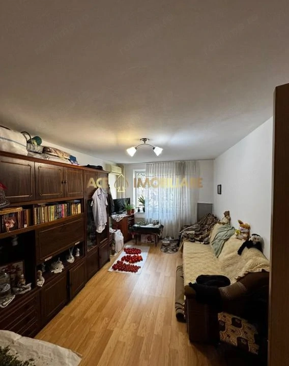 2 Camere de vanzare | Crangasi | Metrou | Loc parcare  | Centrala 