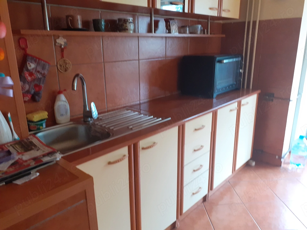 Vand mobila bucatarie