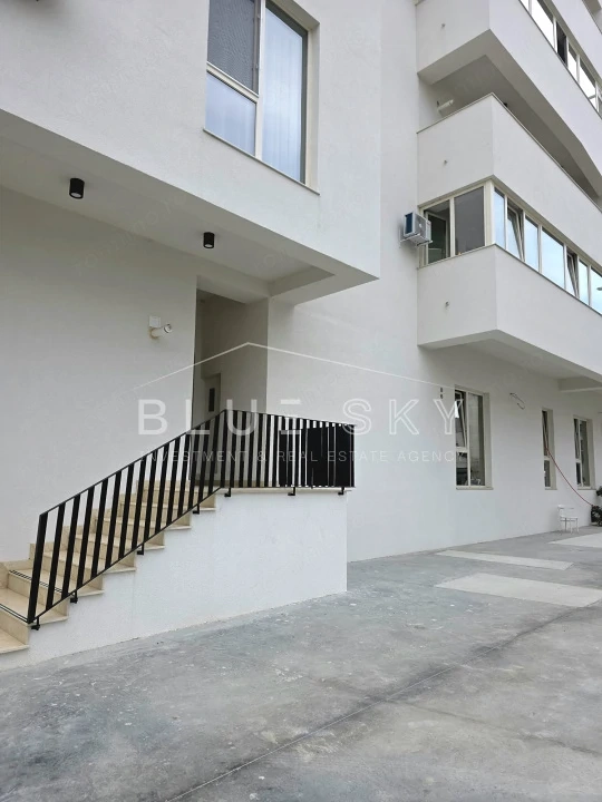Studio 44 mp cu balcon de 10 mp – Mamaia Nord, aproape de mare