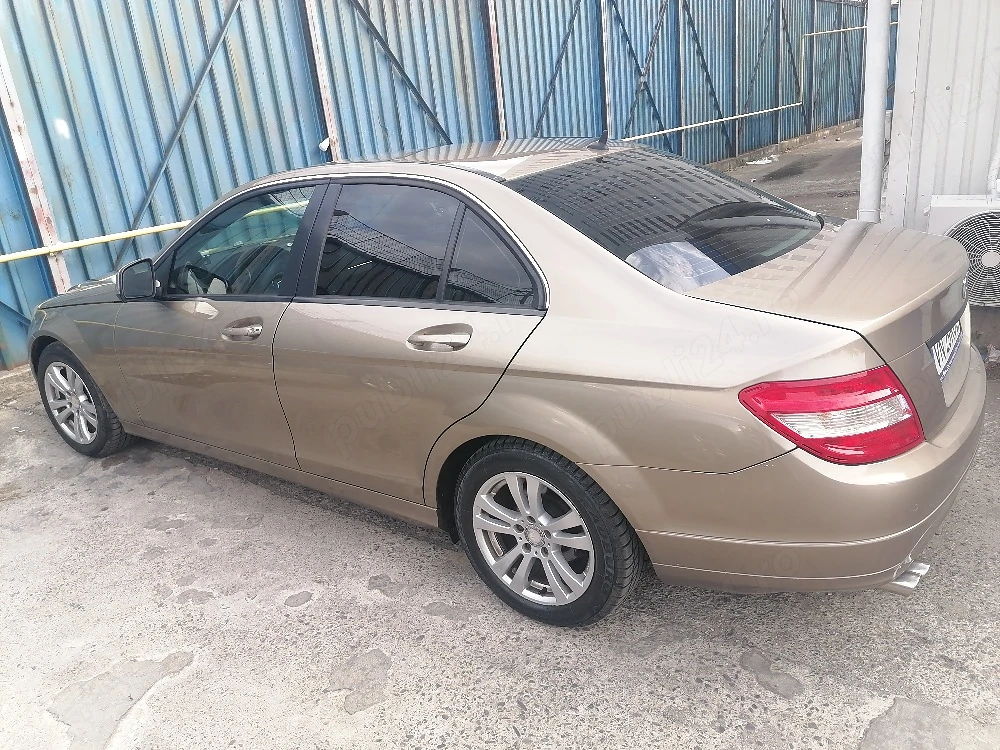 Vând Mercedes 
