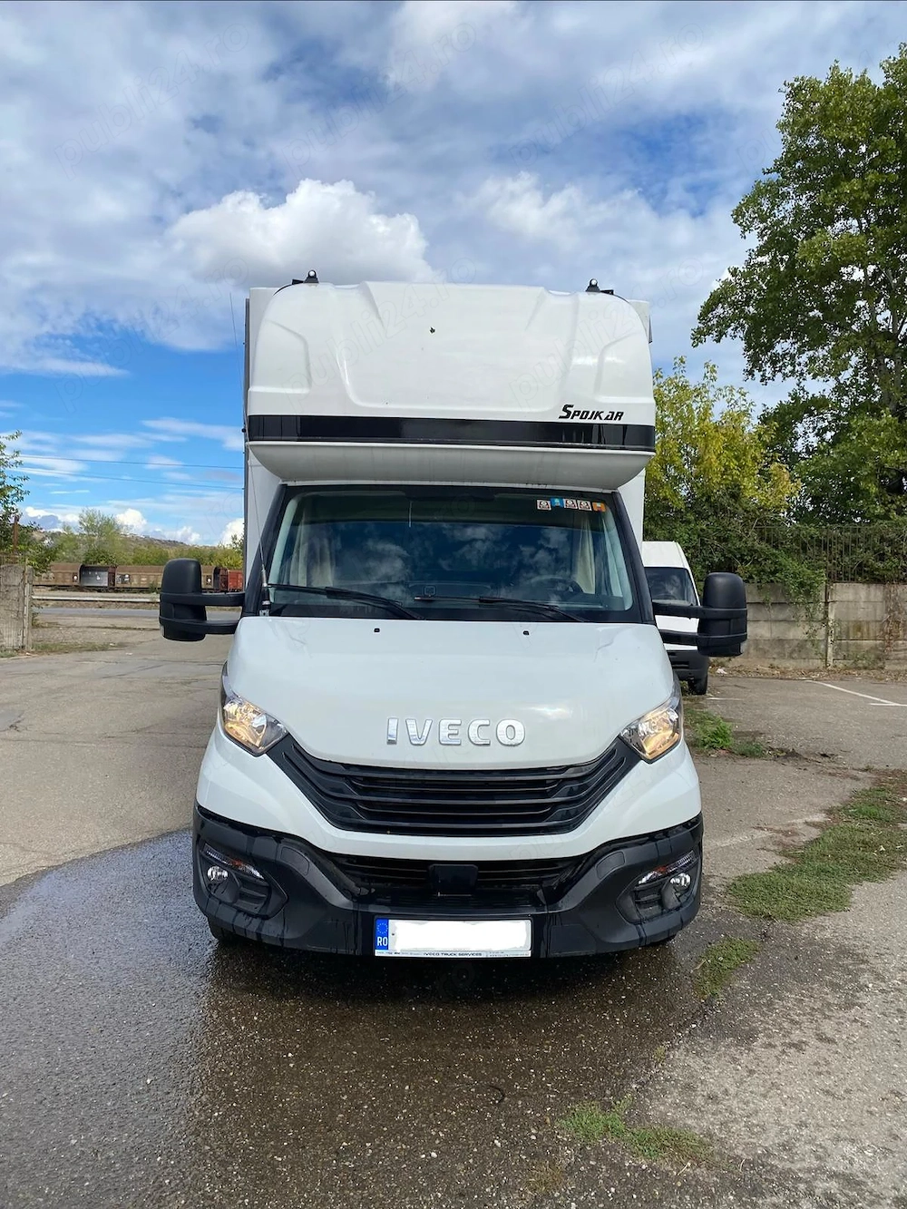 Vând iveco daily 3,5 t - 10.2024   cu preluare leasing