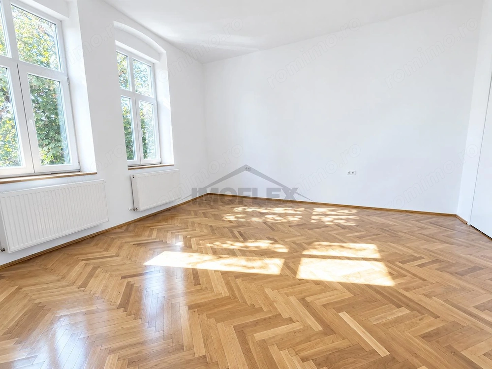 APARTAMENT 3 CAMERE 2 BAI CLADIRE ISTORICA