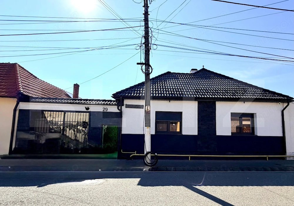 Casa 4 camere,curte si gradina 700 mp,Sebes
