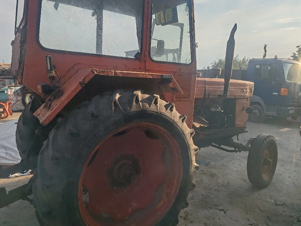 Tractor U 650