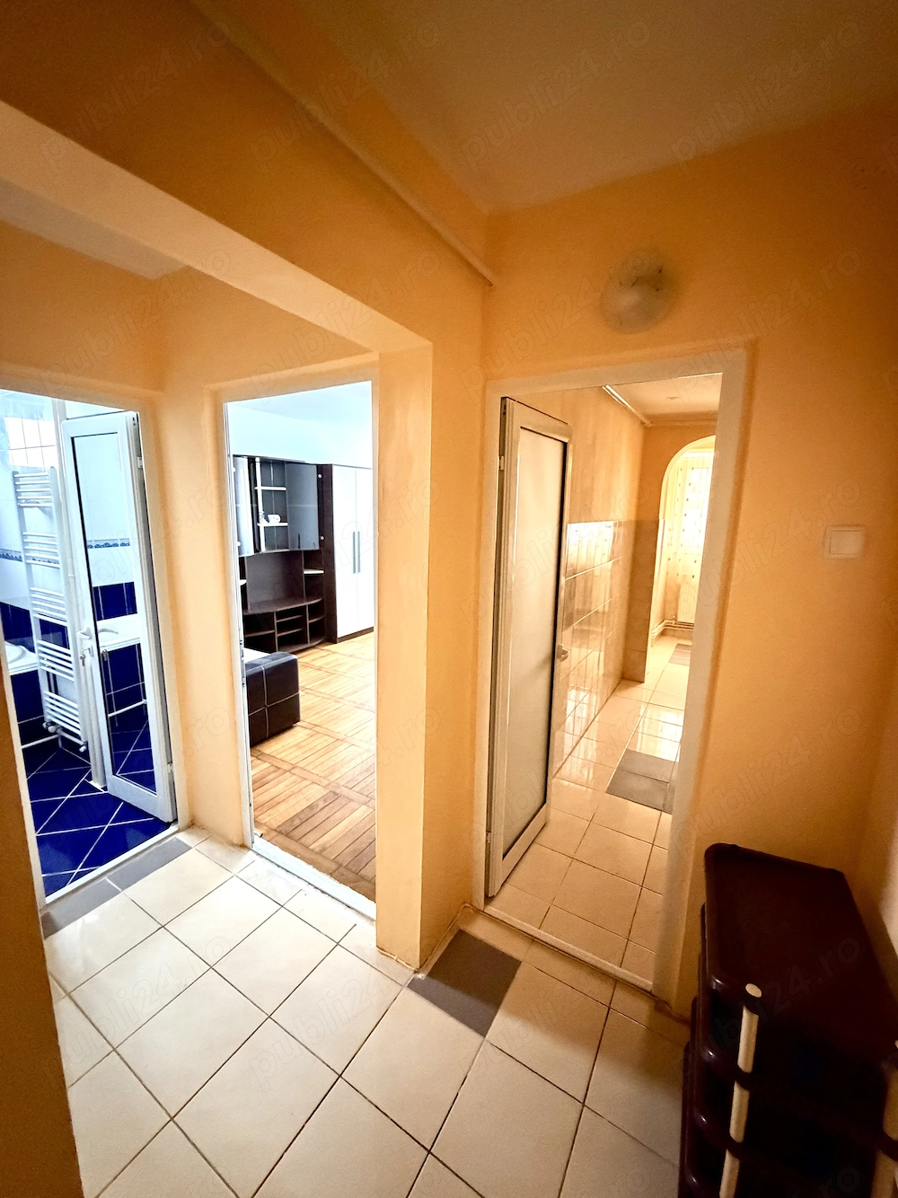 Inchiriez apartament cu o cameră