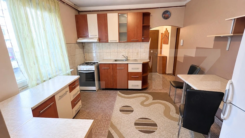 Apartament de vânzare - 2 camere, zona Gojdu. 