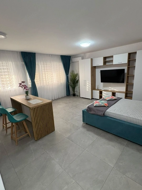 Garsonieră modernă - 42 mp - Calea București 