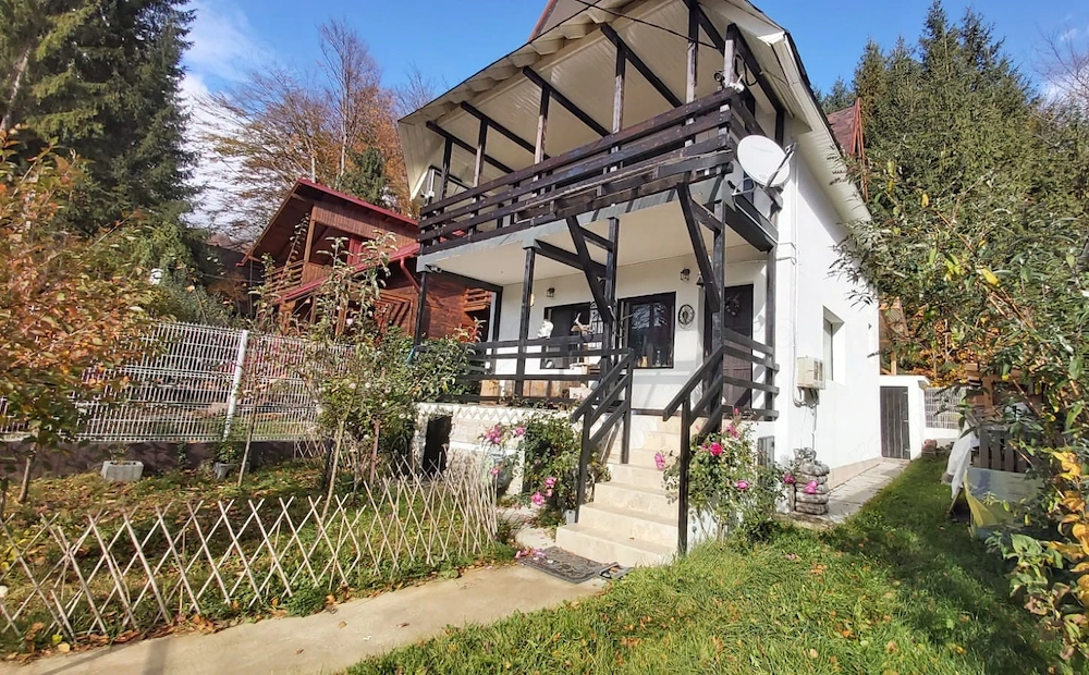 Vanzare casa la munte direct langa padure in Cheia judetul Prahova 
