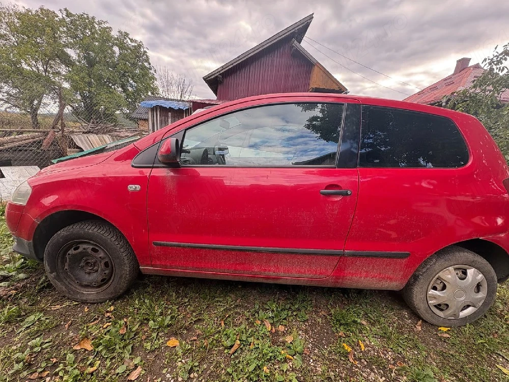vând autoturism 