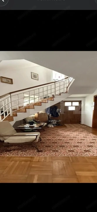 Casa cu 4 camere Ultracentral