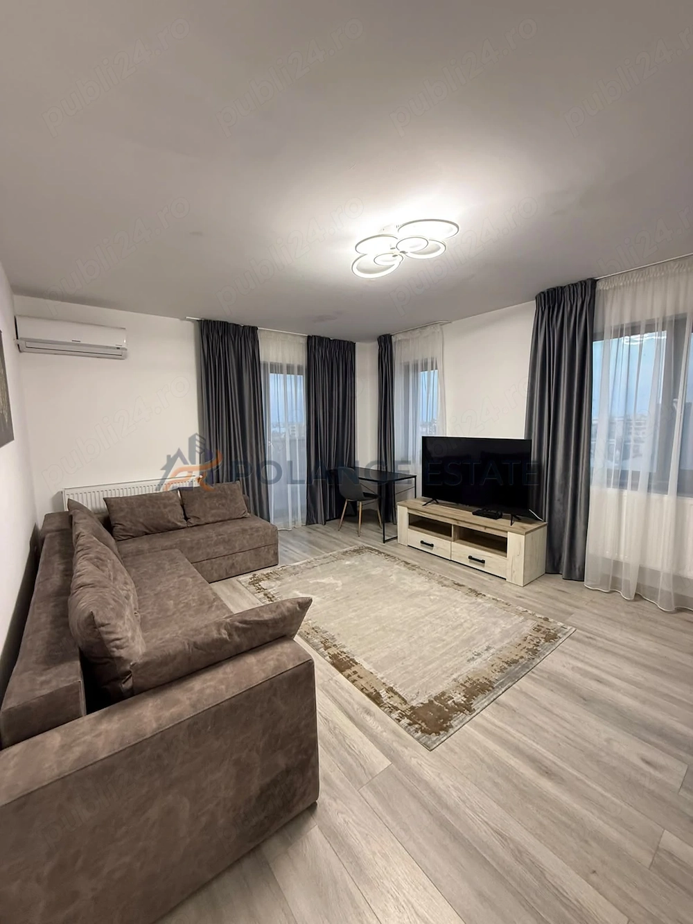 Vand apartament modern spațios cu 2 camere decomandat Constanta Tomis Plus