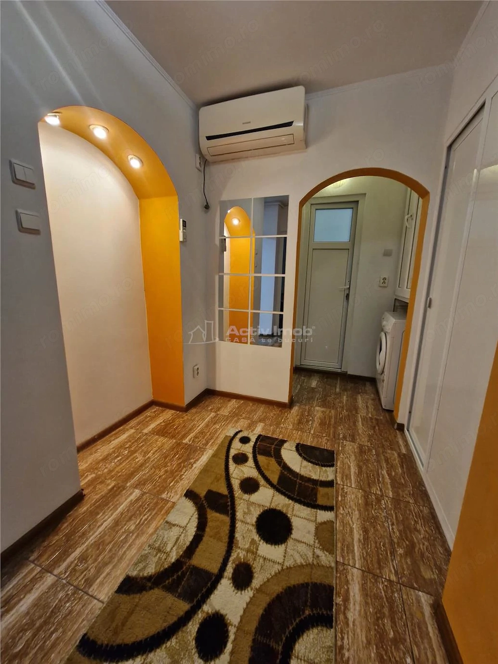 Apartament 2 camere, decomandat, mobilat si utilat modern