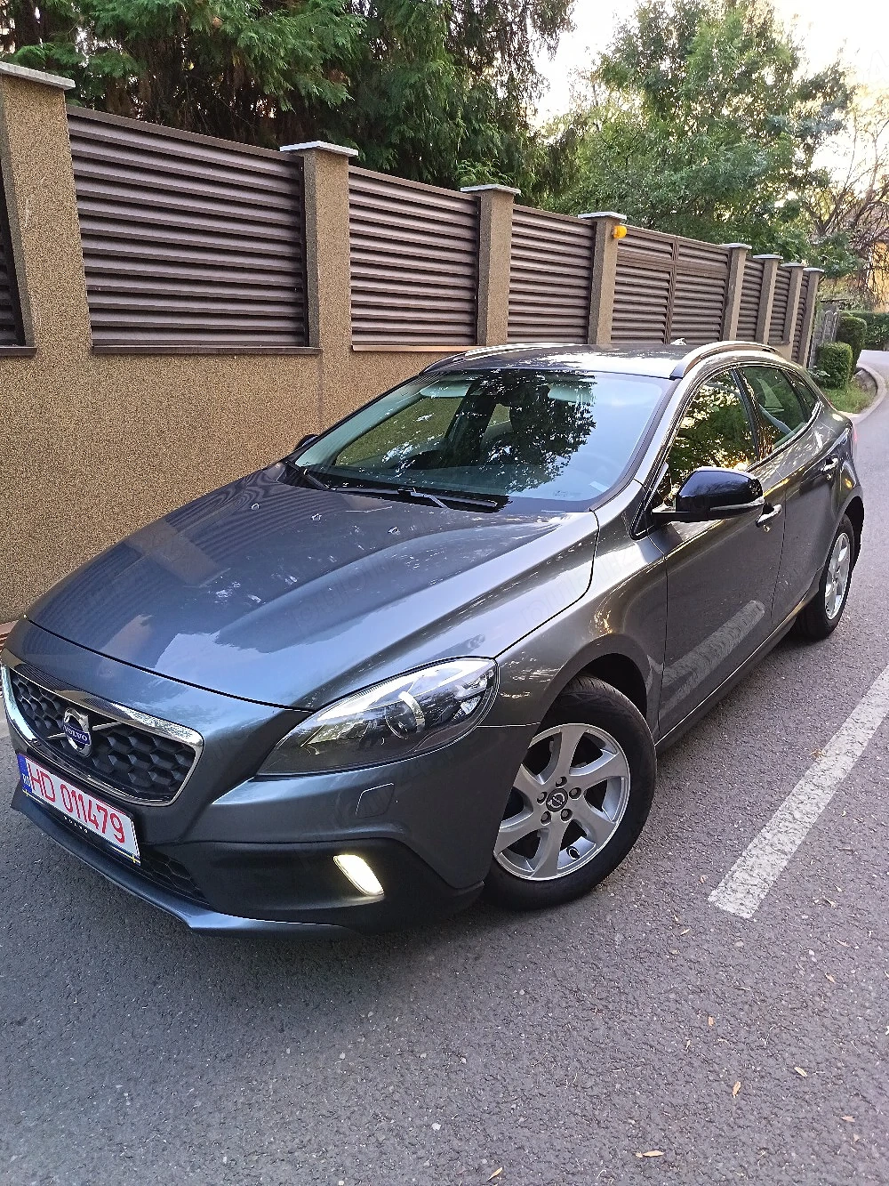Volvo V40 Cross Country*Af.2015*1.6 D*116 Cp*6+1 V*Xenon*Clima*Navi*Pilot*Led! 