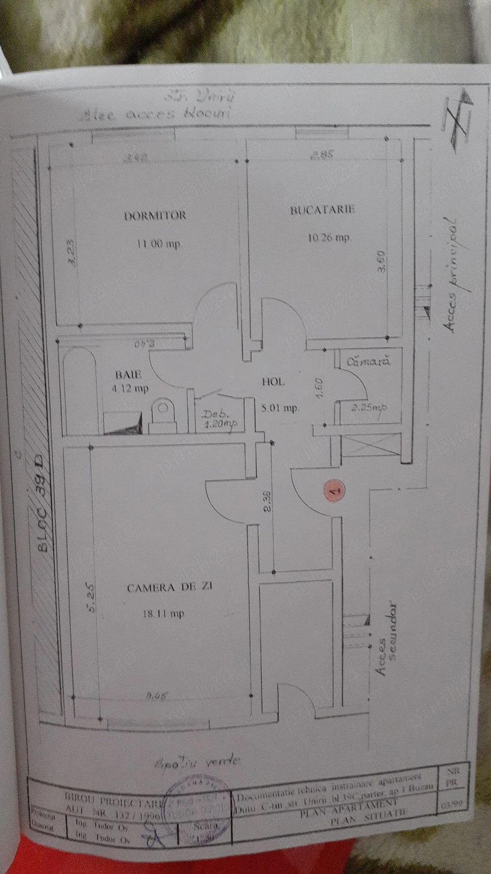 Apartament  Spatiu Comercial 