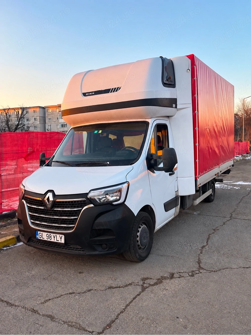 Renault Master 2021 prelata cu lift 10 paleti. 