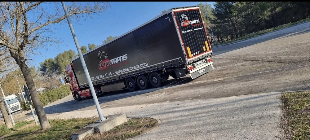 Vânzare remorci schmitz 