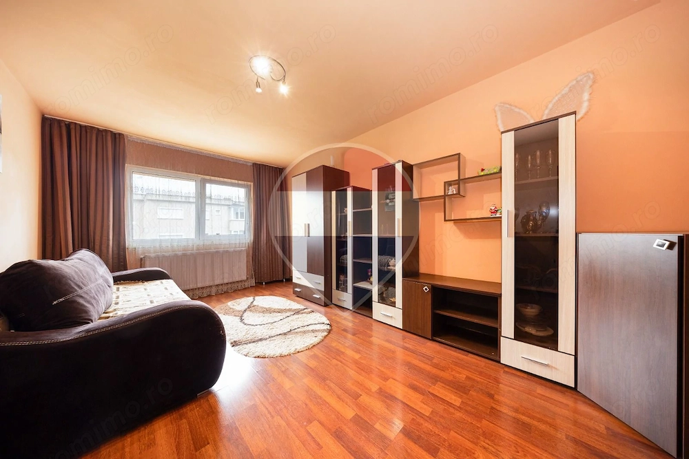 Apartament cu 2 camere de vânzare în zona Electroprecizia