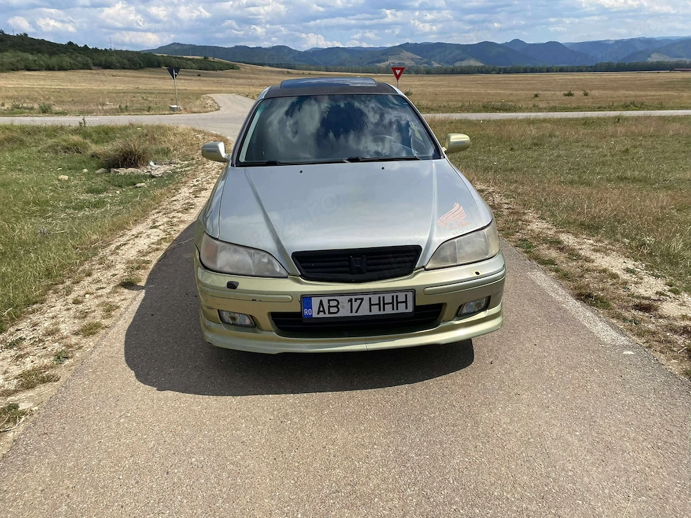 Vand Honda accord 1.8 benzină 