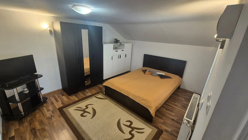 PF inchiriez apartament 2 camere Calea Turzii, parcare, posibilitate incarcare auto electric