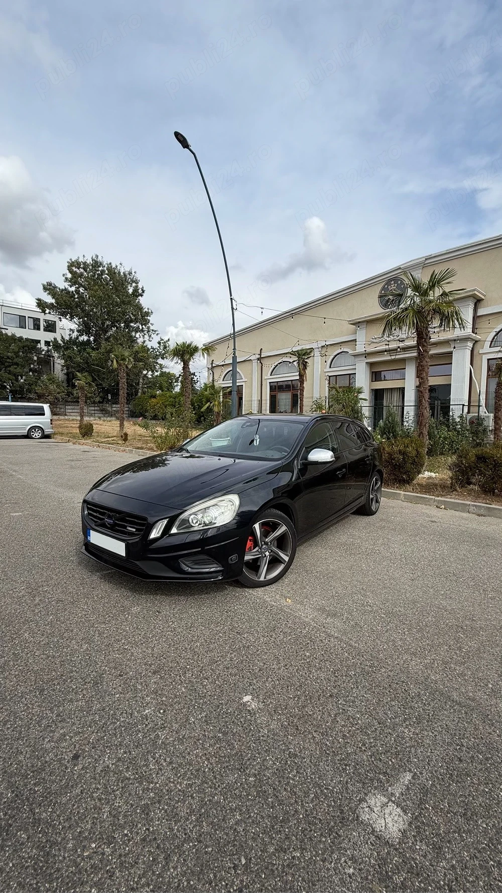 Volvo V60 R-Design 1.6 T4 Benzină 179 CP   2012