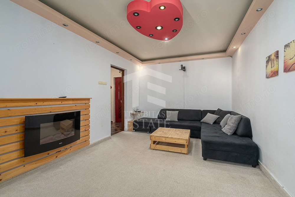 Bulevardul Obregia, Salon Why Not, 3 camere de inchiriat