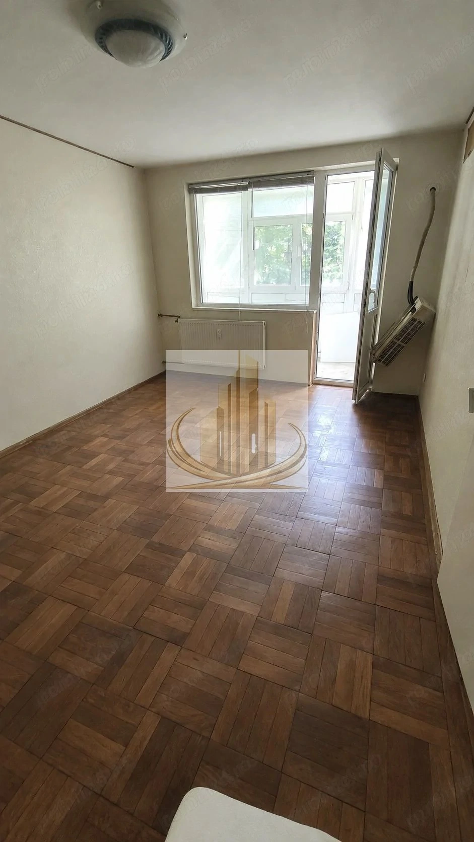 Apartament 2 camere, etaj 1, Eroii Revoluți