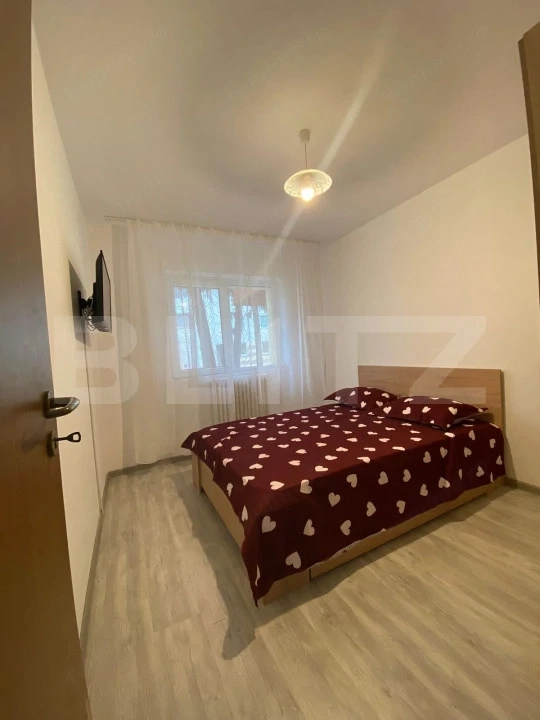 Apartament cu 3 camere decomandate, terasa, zona Recuperare