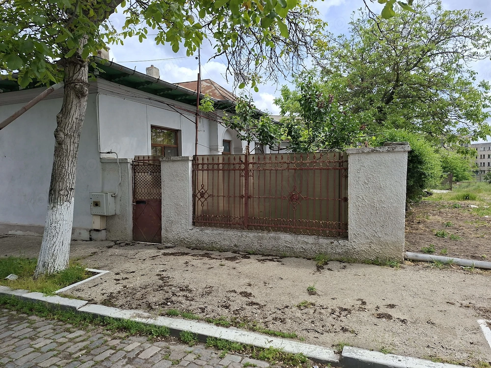 Teren pe colț 317 mp | Casă cărămidă Zona 0 Brăila