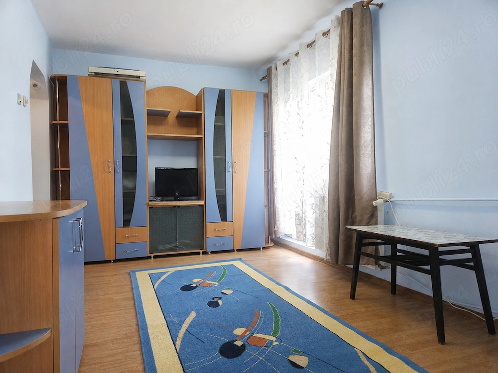Chirie garsoniera o camera, zona Confectii langa Campusul Universitar  Vasile Goldis  Arad