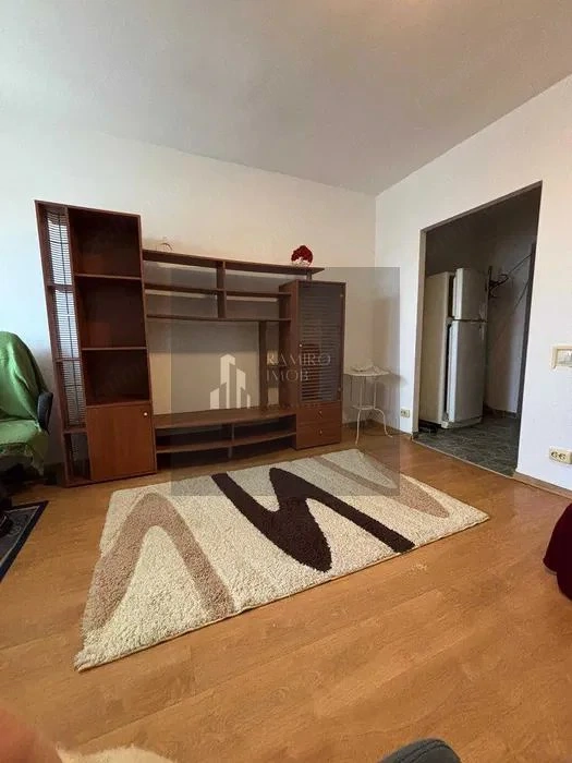 Garsonieră cu Balcon | Titan / Balta Albă | Metrou & ParkLake /10 min