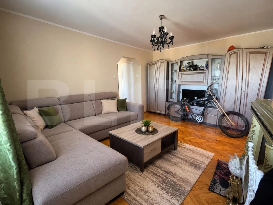 Apartament 2 camere, 48 mp, zona Gojdu