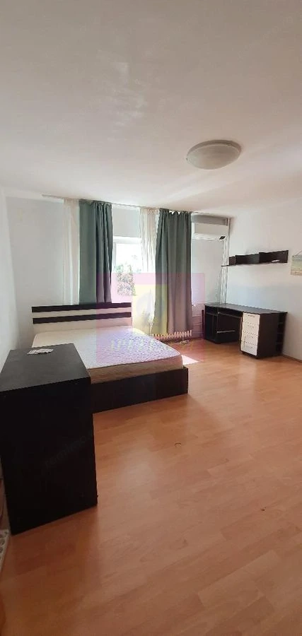 VAnzare apartament 3 camere Unirii Zepter-adiacent