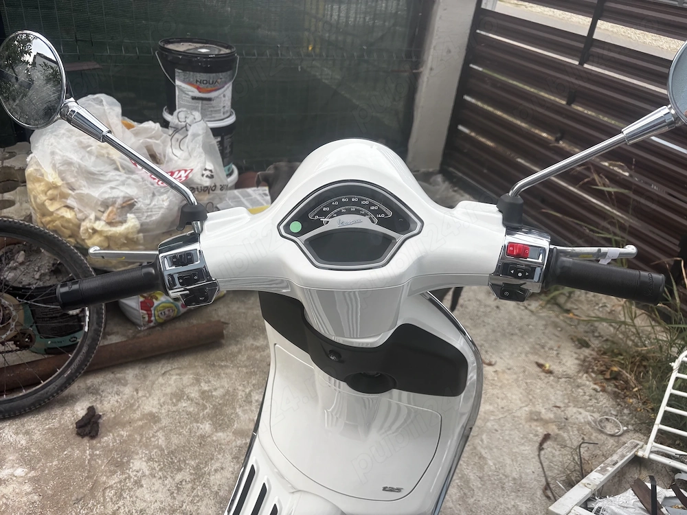 Vespa Primavera 125 E5+ ABS (2024)   Nouă 0 KM   De la reprezentanță