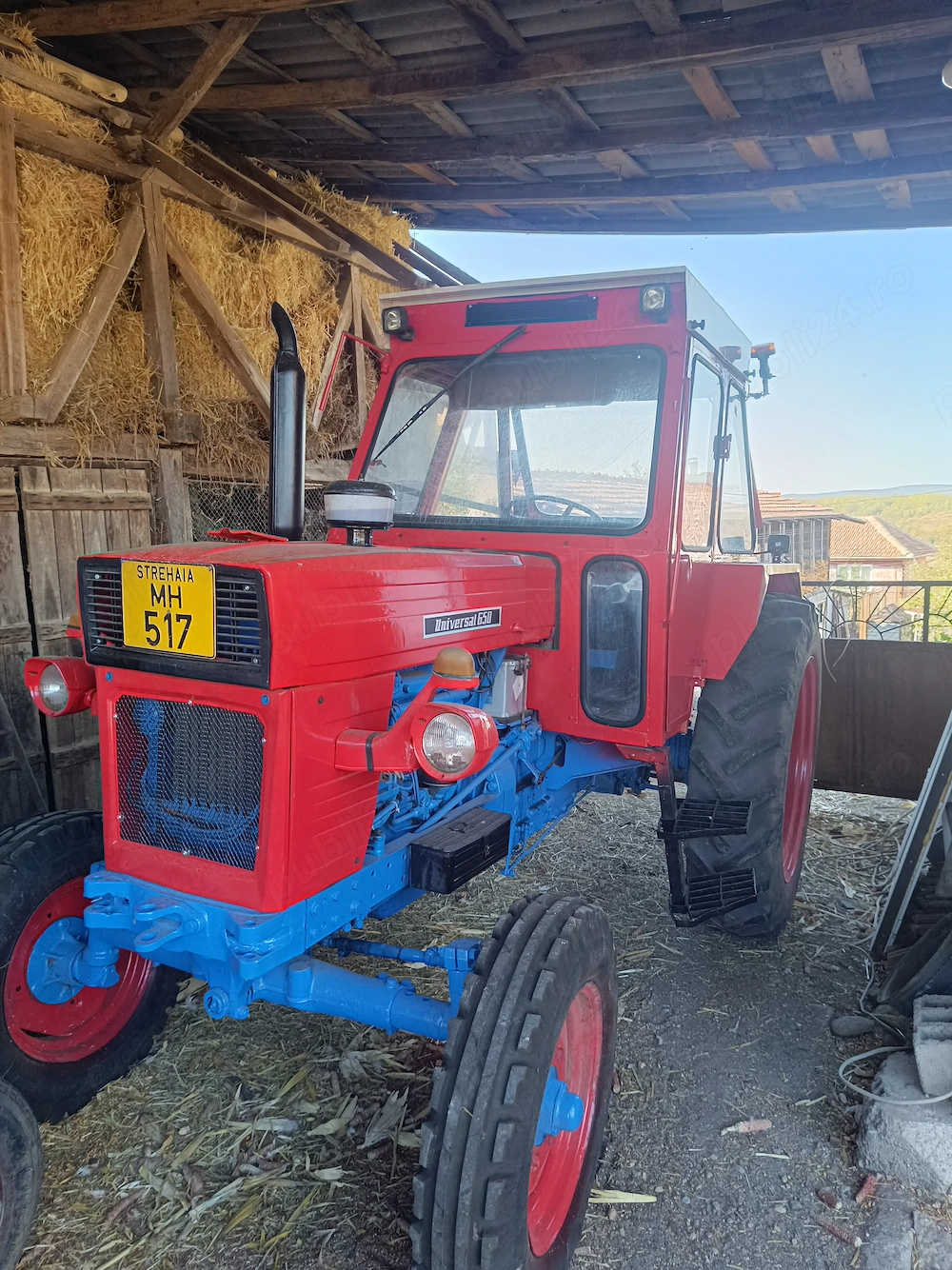 Universal 650 M