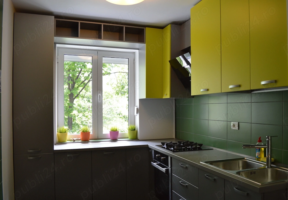 Apartament 3 camere de închiriat   Zona Titan