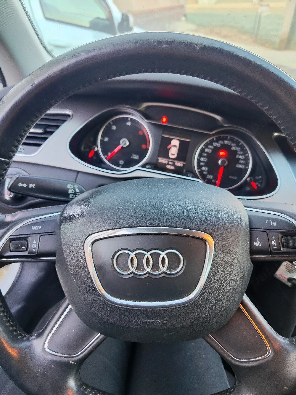 Se vinde Audi A4 pret 7500 