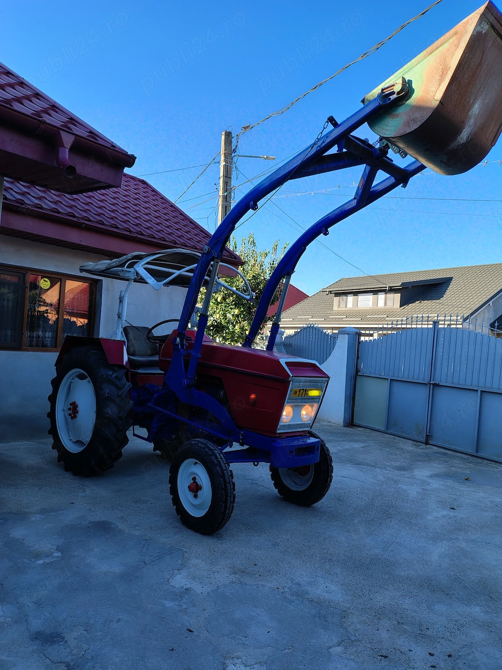 Tractor Renault 57 cu incarcator frontal